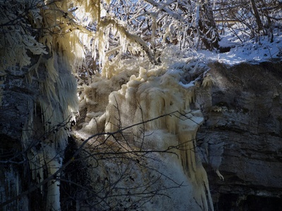 Kickapoo Valley Ice Cave