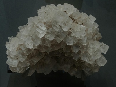 Fluorite (CaF2)