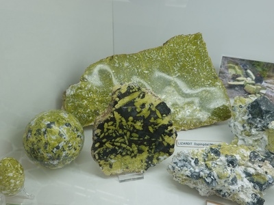 Lizardite