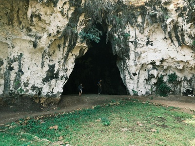 Hughes Cave