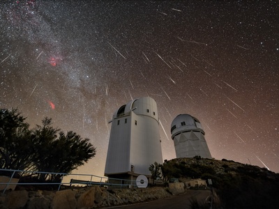 Meteor burning in atmosphere