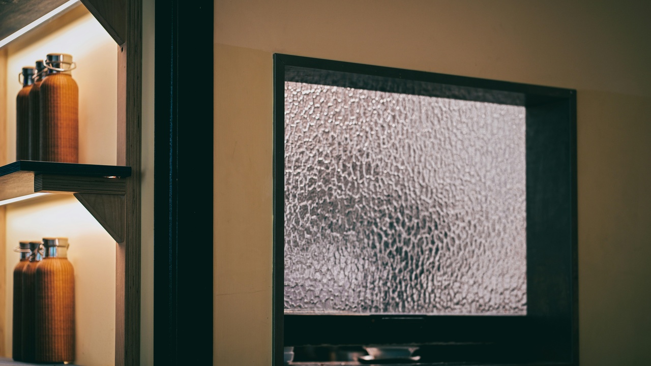 Smart TV settings menu showing privacy options and network controls