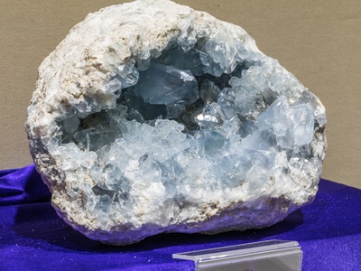 Strontium sulfate (celestine)