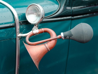 Car horn