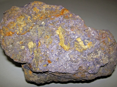 Fluorite (fluorspar)