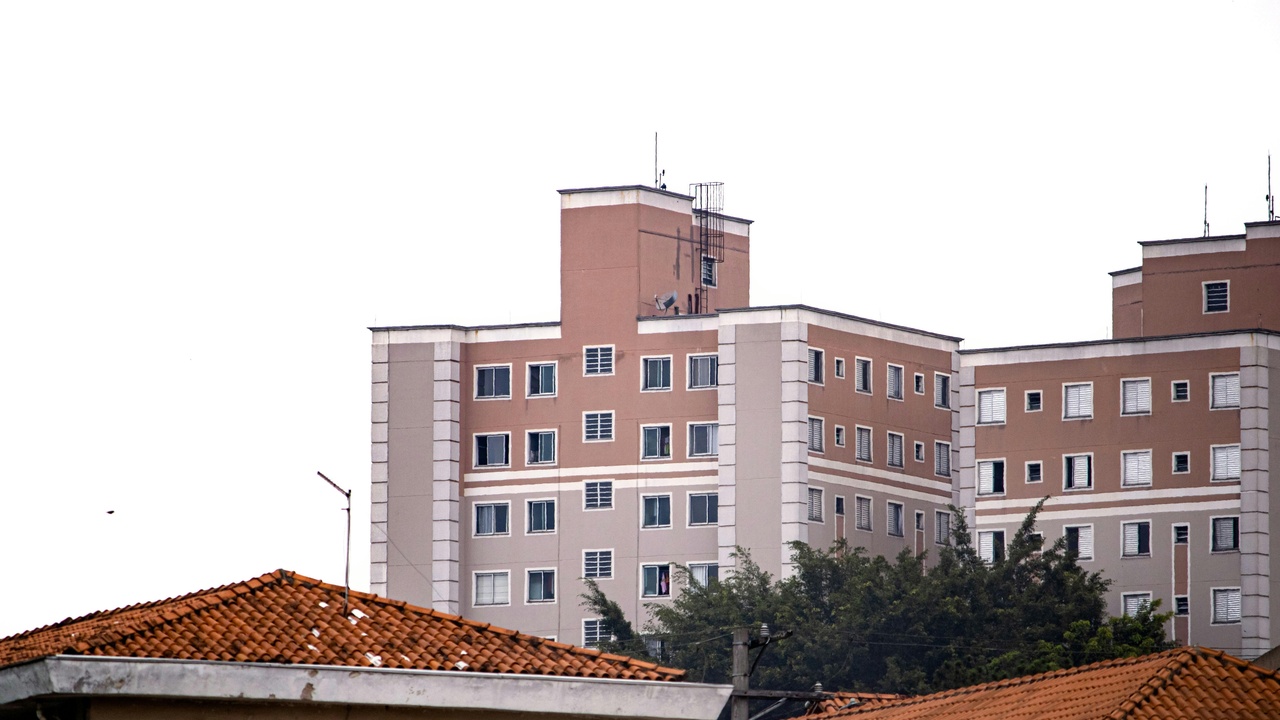 Copper hospital surfaces and cookware