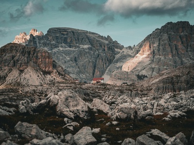 Limestone & dolomite