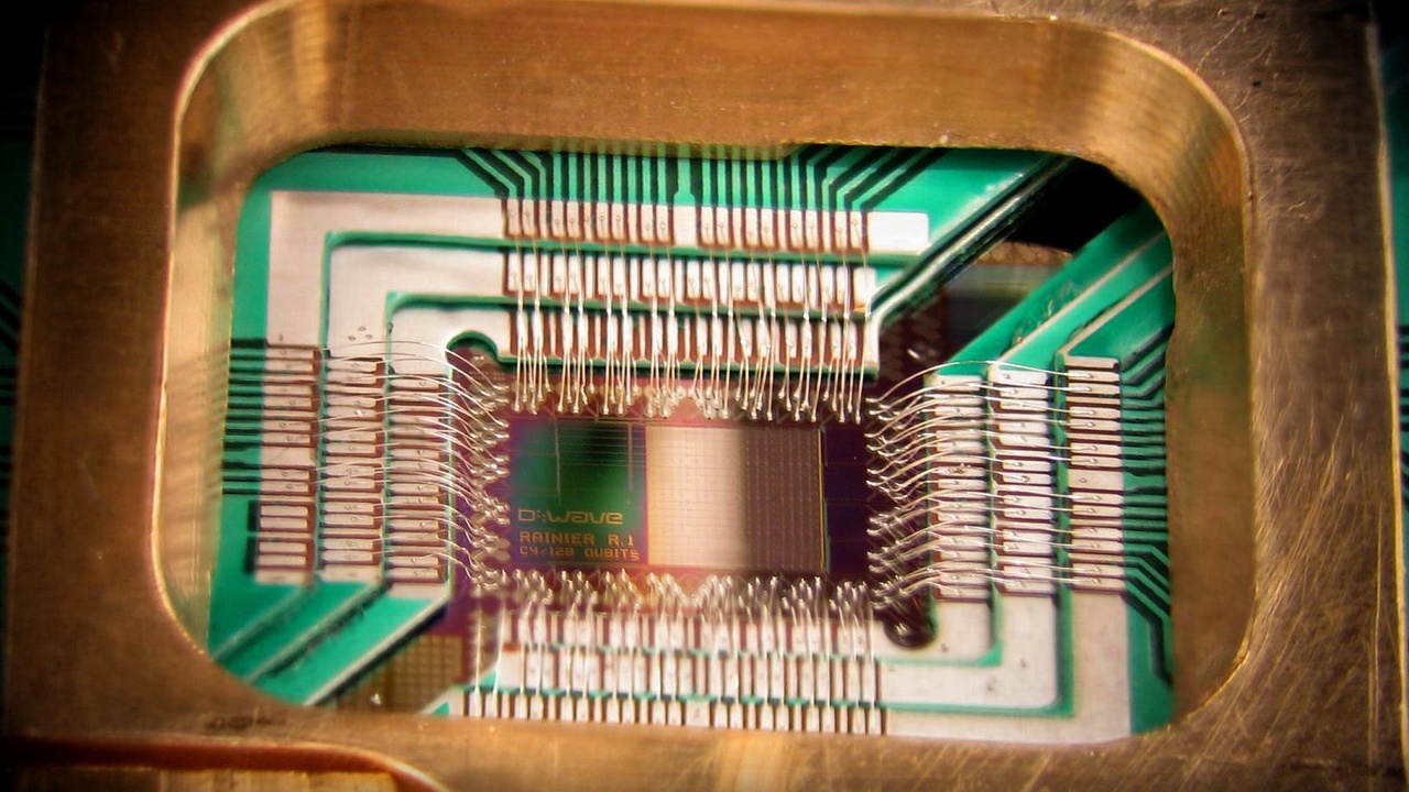 Quantum processor in a superconducting qubit laboratory