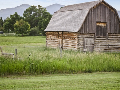 barn