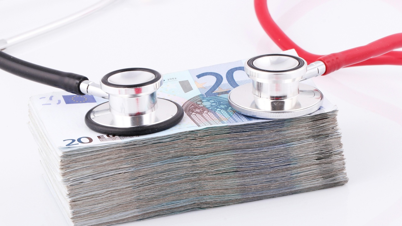 Comparison of healthcare spending on prevention versus treatment with policy and workforce icons