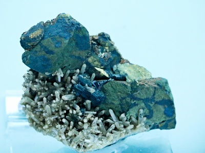 Gemstones (garnet, tourmaline, aquamarine)