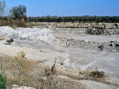 Limestone (cement/aggregate)