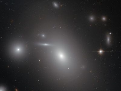 NGC 4889
