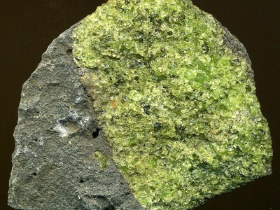 Pyroxene (diopside) 