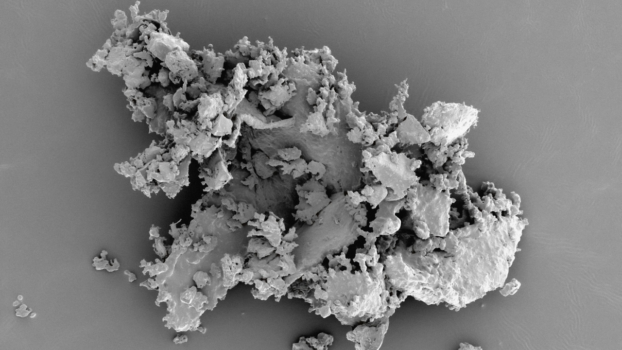 Platinum catalysis with hydrogen, carbon monoxide and alloys with gold