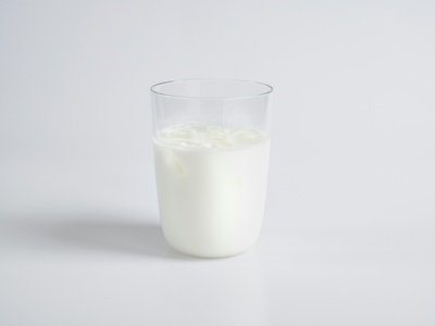 Milk (casein micelles)