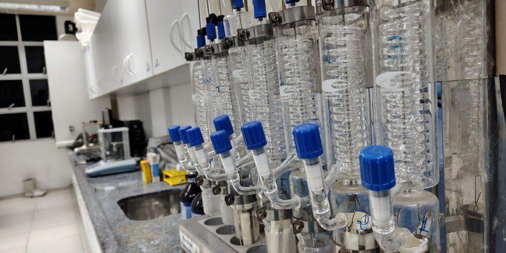 Chemical Equilibrium Explained: Why Reactions Never Stop - 33Science